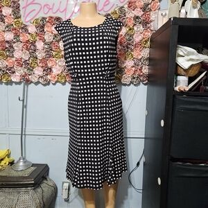 connected apparel Black and White Square-Print Cap-Sleeve Midi Dress